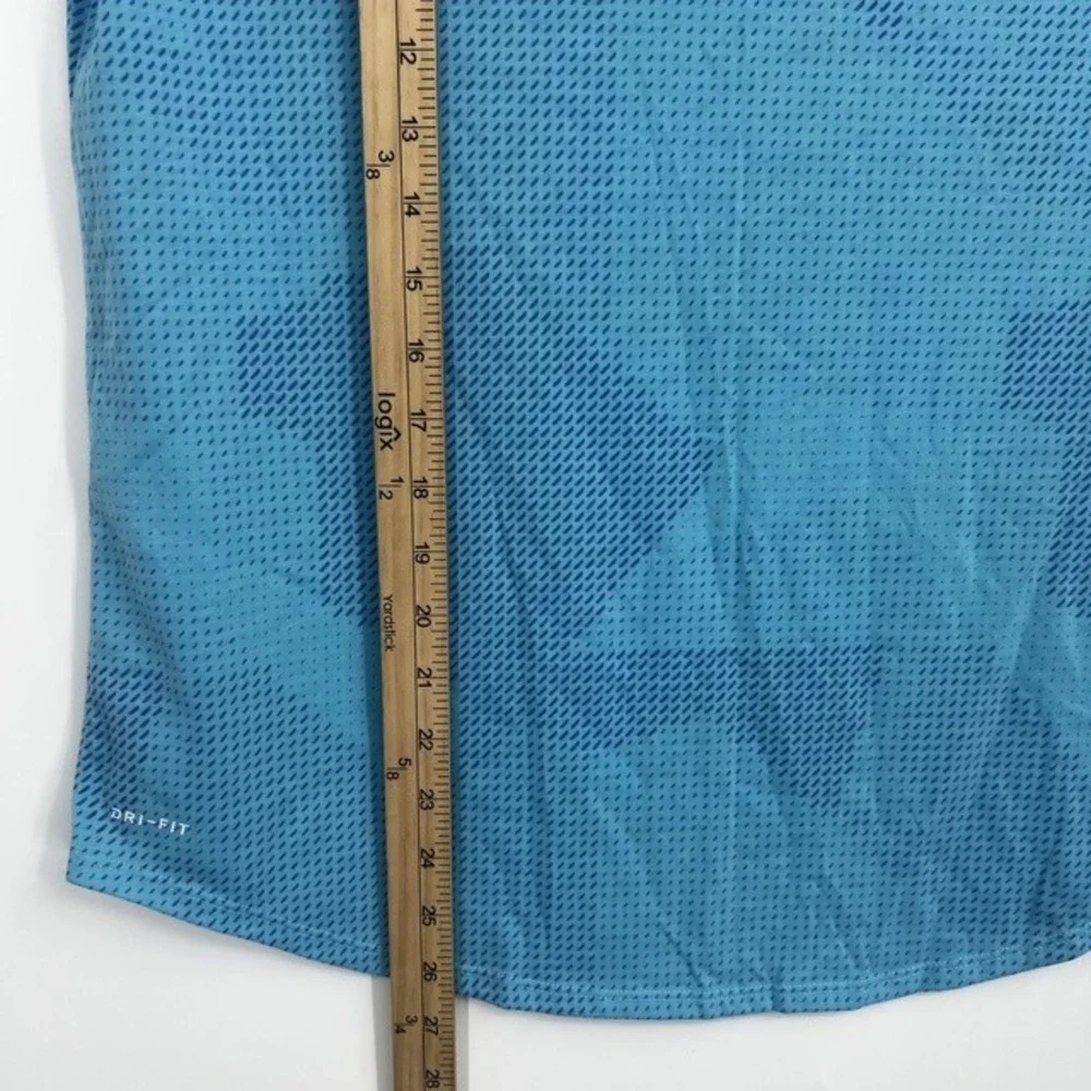 Nike Women's Large Dri-FIT Blue Geometric Camo Running T-Shirt Athletic Cut